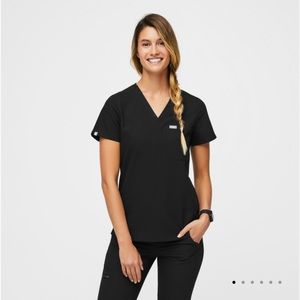 Catarina™ One-Pocket Scrub Top